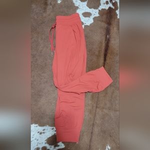 Lululemon align joggers cropped